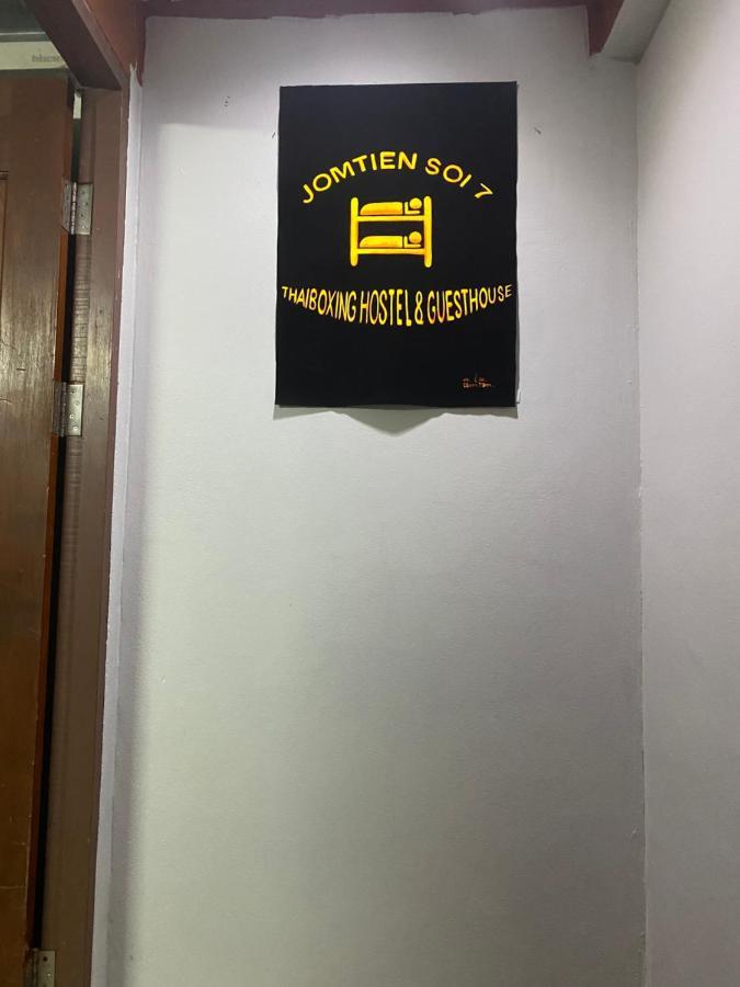 Jomtien Beach Hostel & Guesthouse Extérieur photo