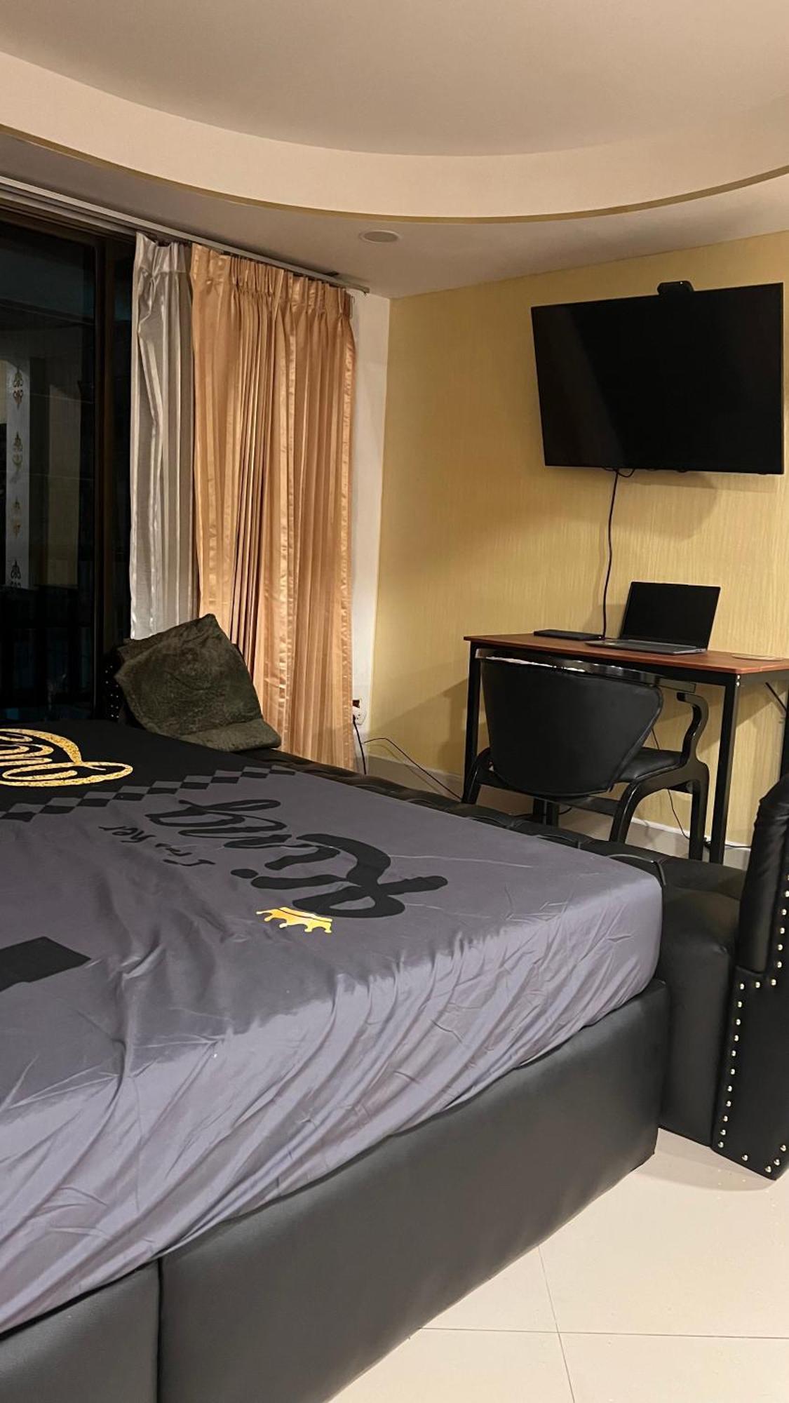 Jomtien Beach Hostel & Guesthouse Extérieur photo